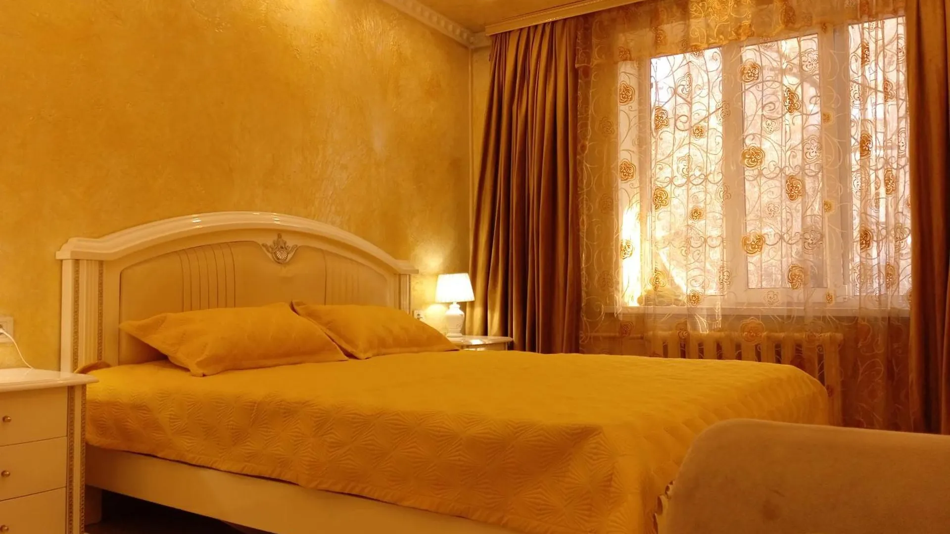 Квартира Трёхкомнатная Almaty