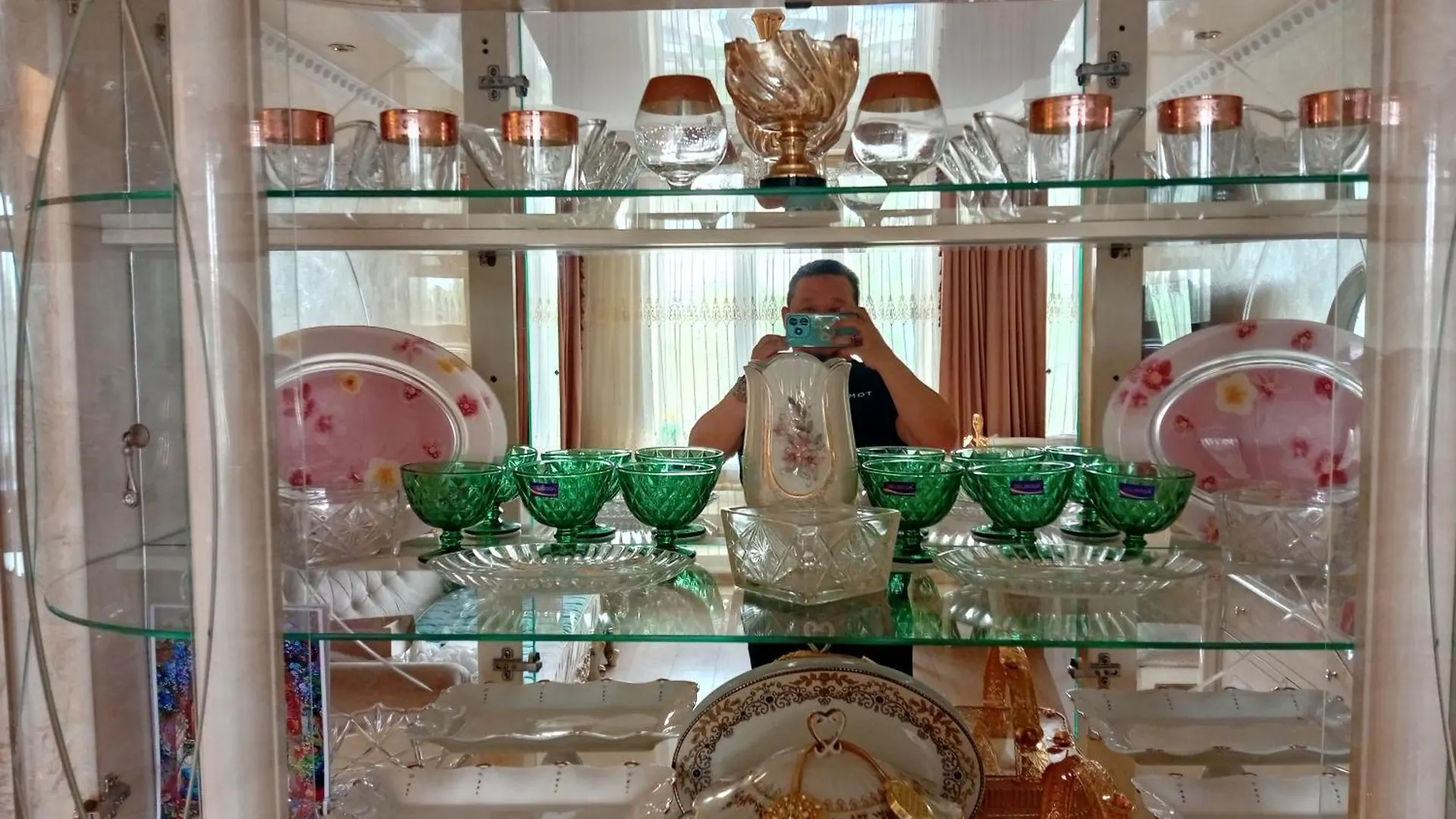 Квартира Трёхкомнатная Almaty
